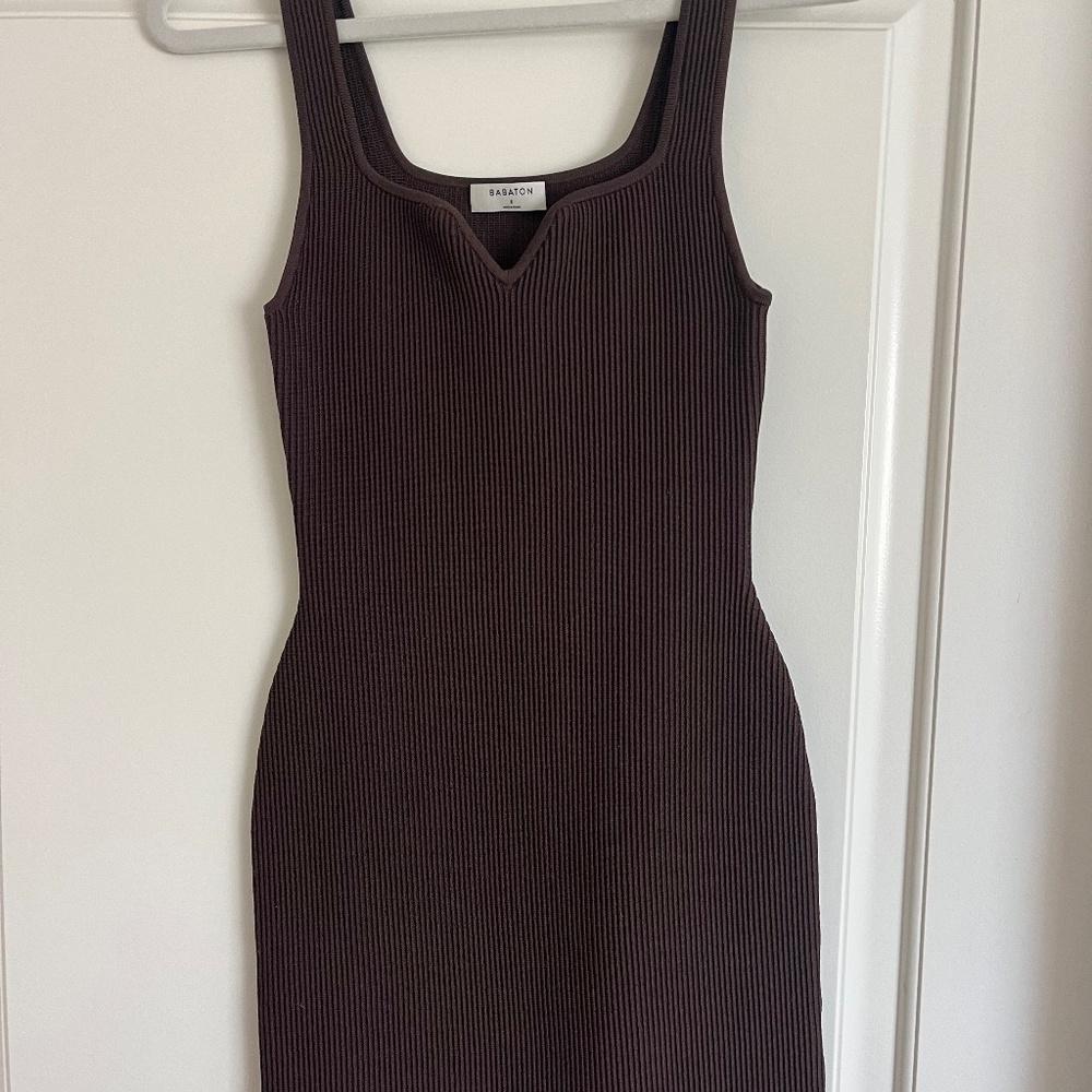 Aritzia Babaton body on dress